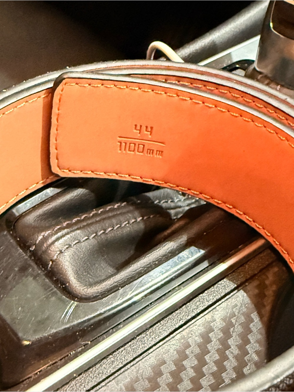 Louis Vuitton Men’s Gray Damier Graphite Canvas Belt with Silver LV Buckle - Picture 3 of 3
